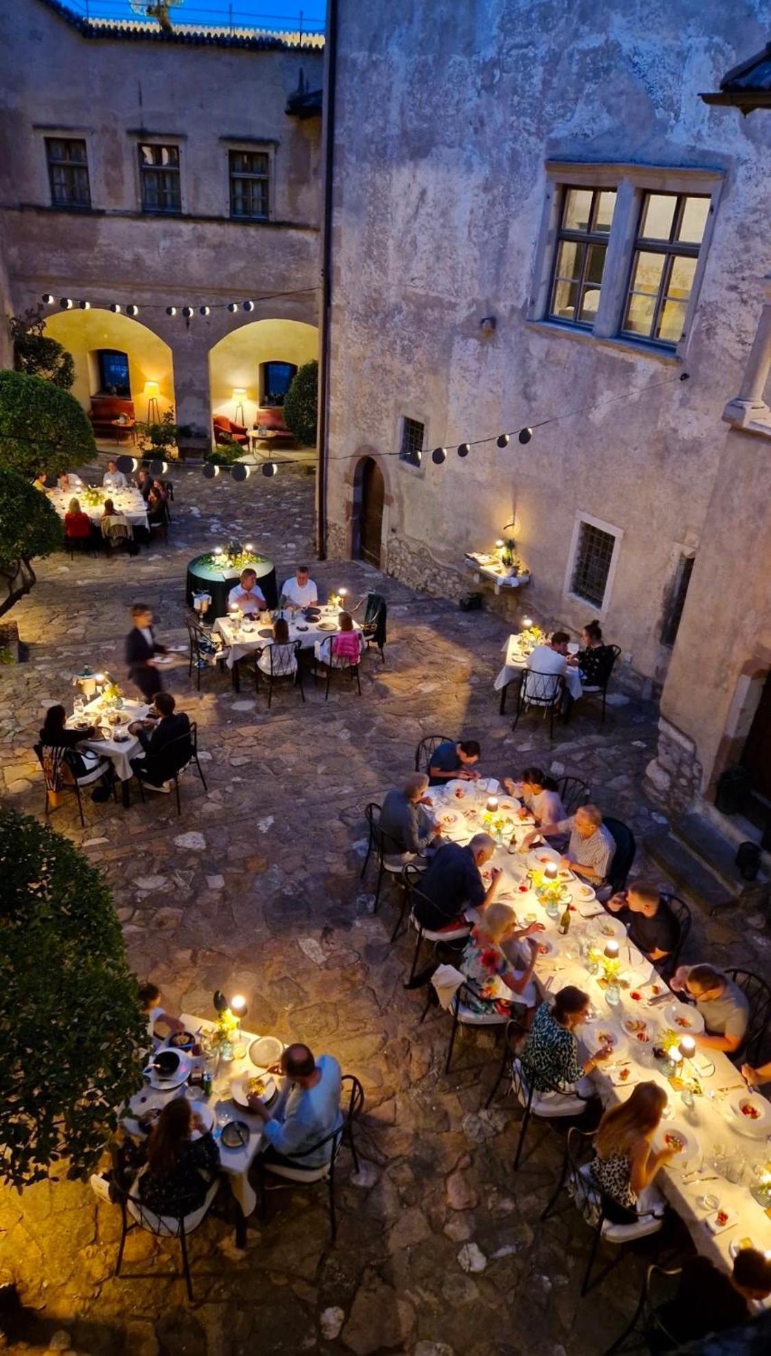 Schloss Freudenstein Eppan an der Weinstraße Exteriör bild